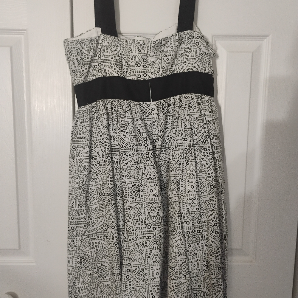 2/$15 Sale NY & COMPANY Sundress Geo Dot Empire Waist Lined Black & White Sz 10 - Picture 3 of 4